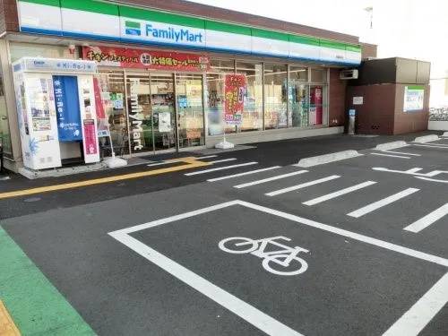 ファミリーマート 川越田町店の外観