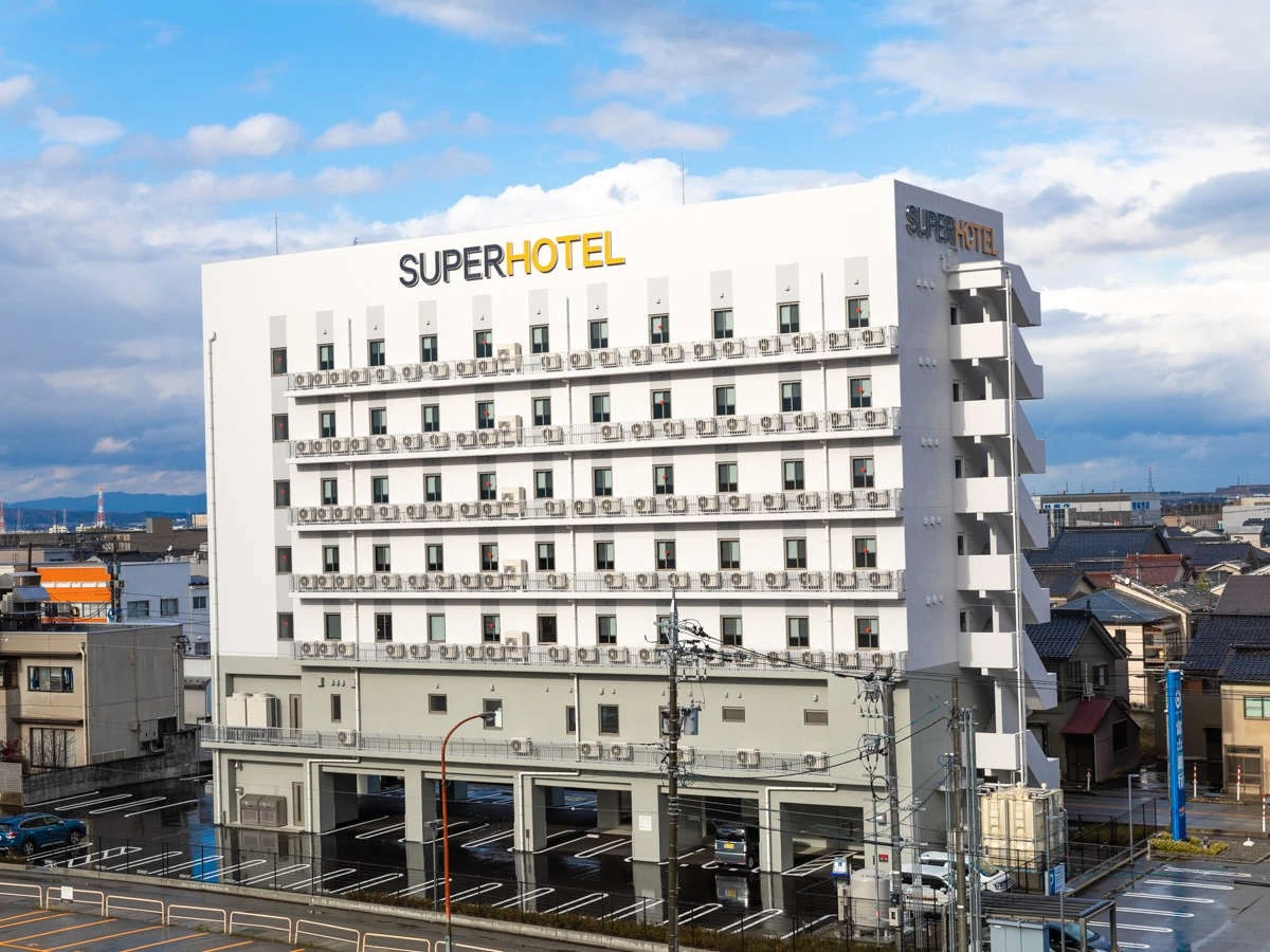 スーパーホテル富山・射水の外観